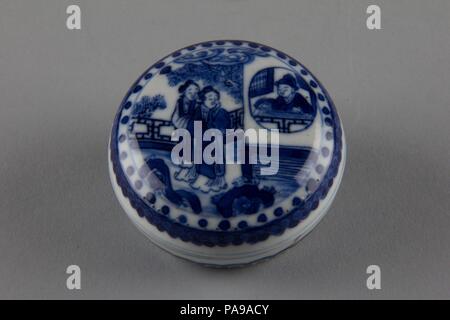 Abgedeckt. Kultur: China. Abmessungen: H. mit Deckel: 1 1/8 in. (2,9 cm); Durchm. 2 3/16 in. (5,6 cm). Museum: Metropolitan Museum of Art, New York, USA. Stockfoto