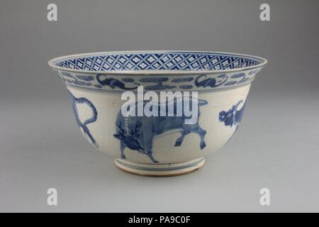 Schüssel. Kultur: China. Abmessungen: H.4 1/4 in. (10,8 cm); Durchm. 8 1/4 in. (21 cm). Museum: Metropolitan Museum of Art, New York, USA. Stockfoto