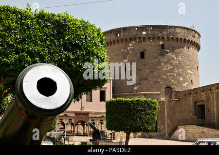 Wachturm der Zitadelle von Saladin in Kairo, Ägypten Stockfoto