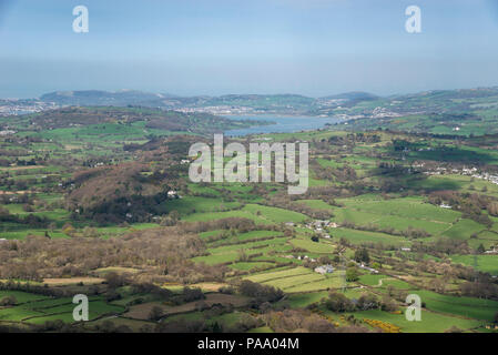 Mit Blick auf den Conwy Valley von Pen-y-Gaer Hill fort, pierrevert-y-Cennin, North Wales, UK. Stockfoto