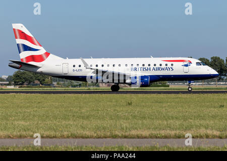 British Airways Embraer ERJ-175 (BA Cityflyer) Mit der Registrierung G-LCYI Just Landed auf Landebahn 18R (Polderbaan) der Flughafen Amsterdam Schiphol. Stockfoto