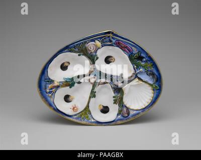 Oyster Platte. Kultur: American. Abmessungen: 8 9/16 x 6 1/2 in. (21,7 x 16,5 cm). Teekocher: Union Porzellanmanufaktur (1863-ca. 1922). Datum: 1881. Museum: Metropolitan Museum of Art, New York, USA. Stockfoto