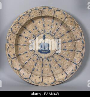 Deep Dish. Kultur: Spanisch. Maße: Gesamt: 18 cm. (46,7 cm). Datum: Ca. 1490. Museum: Metropolitan Museum of Art, New York, USA. Stockfoto