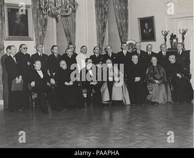 231 Seance de la Section française de la Société Royale du Canada, Quebec, 18 novembre 1945 Stockfoto