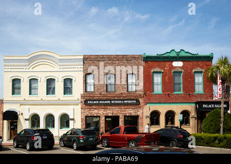 Backsteinbauten auf Centre Street in Fernandina Beach, Florida Stockfoto