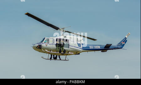 Die kroatische Polizei Hubschrauber ab 212 Stockfoto
