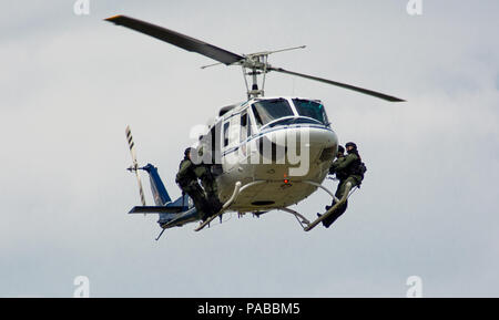 Die kroatische Polizei Hubschrauber ab 212 Stockfoto