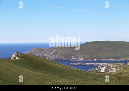 Der Ring of Kerry ist eine 179 Kilometer lange (111 km) Rundschreiben touristische Route in der Grafschaft Kerry, süd-westlichen Irland. Im Uhrzeigersinn von Killarney Es follo Stockfoto