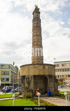 ADDIS ABEBA, Äthiopien - Sep 29, 2011: Denkmal auf dem Meyazia 27 m², die gemeinhin als Arat Kilo bekannt. Es commemorats Äthiopiens Befreiung von Fascis Stockfoto