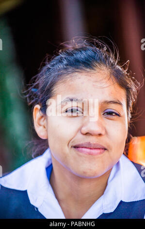 MANAGUA, NICARAGUA - Jan 6, 2012: Unbekannter nicaraguanischen Mädchen Porträt. 69% der Nicaranguan Menschen gehören zu den Mestizen ethnische gruppe Stockfoto