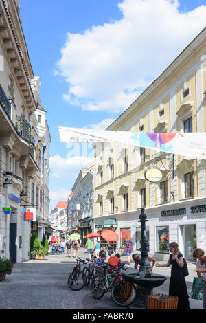 Krems an der Donau: Fußgängerzone, Untere Landstraße in Österreich, Steiermark, Niederösterreich, Wachau Stockfoto