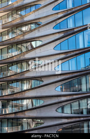 Zaha Hadid Kondominiumgebäude mit 520 West 28. Straße, High Line, Chelsea, New York City, USA Stockfoto