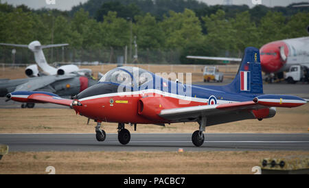 Farnborough, Großbritannien. 20. Juli 2018. Historische Flugzeuge kommen in Farnborough Airshow 2018 für die Öffentlichkeit. Stockfoto