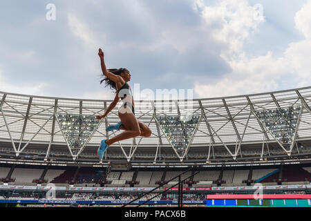 London, Großbritannien. 21. Juli 2018. Katarina Johnson-Thompson (GBR) in Frauen Weitsprung während 2018 IAAF Diamond League - Muller Geburtstag Spiele in London Stadion am Samstag, den 21. Juli 2018. LONDON, ENGLAND. Credit: Taka G Wu Credit: Taka Wu/Alamy leben Nachrichten Stockfoto