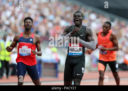 London, Großbritannien. 18. Juli 21. Abdalleleh HAROUN (Katar) feiern Sieg im 400 m-Finale bei den 2018, IAAF Diamond League, Jubiläum Spiele, Queen Elizabeth Olympic Park, Stratford, London, UK. Foto: Simon Balson/Alamy leben Nachrichten Stockfoto