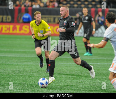 Atlanta, GA, USA. 21. Juli 2018. DC United vorwärts, Wayne Rooney (9), bewegt sich die Kugel unten Feld während der MLS-Spiel bei Mercedes-Benz-Stadion in Atlanta, GA. Atlanta besiegten DC United, 3 -1. Kevin Langley/CSM/Alamy leben Nachrichten Stockfoto