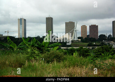 Stadtzentrum und St. Paul's Cathedral in Abidjan, Côte d'Ivoire Stockfoto