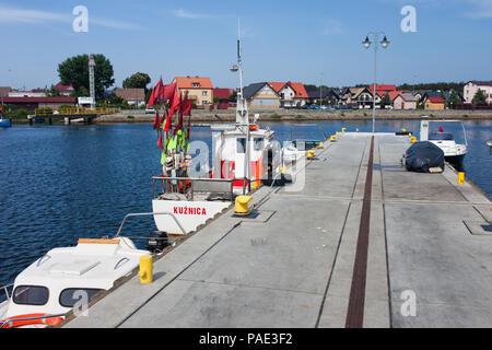 Kuznica Stadt auf der Halbinsel Hel in Polen, Pier und dem Skyline Stockfoto