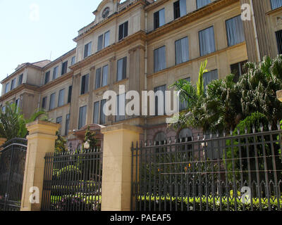 Gebäude, Arquidiocesano Schule, Domingos de Moraes Avenue mit Pedro de Toledo Street, Vila Mariana, São Paulo, Brasilien Stockfoto