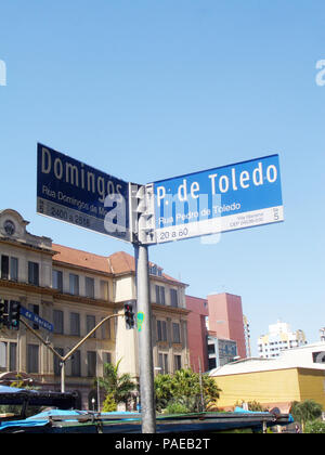 Gebäude, Arquidiocesano Schule, Domingos de Moraes Avenue mit Pedro de Toledo Street, Vila Mariana, São Paulo, Brasilien Stockfoto