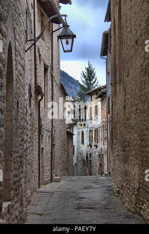 Urban szenische in der mittelalterlichen Stadt Gubbio in Umbrien, Italien Stockfoto