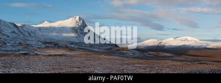 Ben Loyal und Ben hoffen, Panoramablick auf die Landschaft, Sutherland Stockfoto