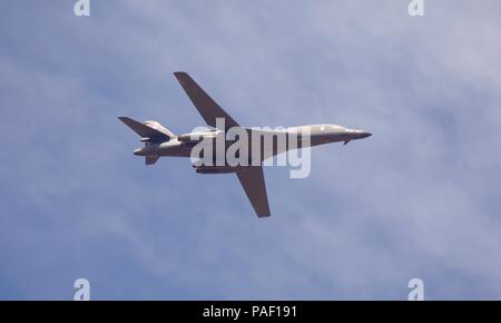 Rockwell B-1 Lancer Vorbereitung an RAF Fairford für die 2018 Royal International Air Tattoo zu landen Stockfoto