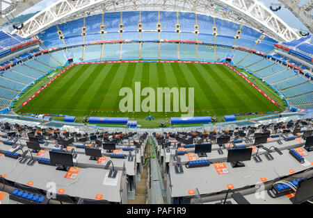 Panoramablick von Medien Trubune von FIFA WM-Stadion Fisht. Sochi, Russland. Vom 8. Juli 2018. Stockfoto