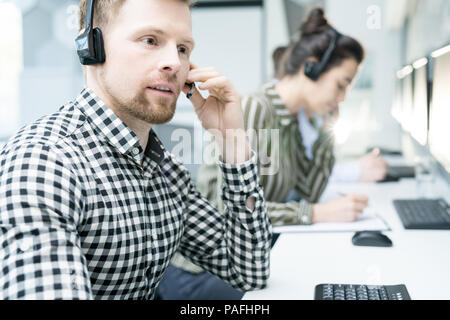 Junge Kunden Support Operator Stockfoto