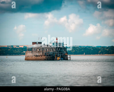 Spitbank Fort oder Spitsand Fort in den Solent in der Nähe von Portsmouth, einer von 3 Viktorianischen meer Verteidigung in 1878. Stockfoto