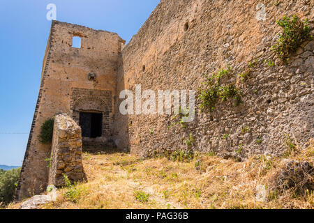 Burgtor der Grivas Schloss in Lefkas ionische Insel in Griechenland. Es wurde 1807 von Ali Pasha von Ioannina gebaut Stockfoto