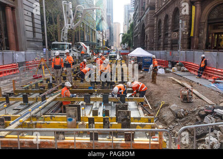 Light Rail Arbeitet auf der George Street, Sydney Stockfoto