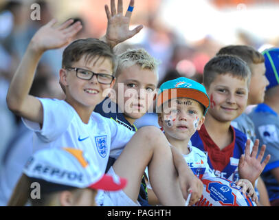 Mobile Rakete Stadion, Wakefield, Großbritannien. 22. Juli, 2018. Betfred Super League Rugby League zwischen Wakefield Trinity vs Rumpf FC; Wakefield Trinity Unterstützer. Dean Williams/Alamy leben Nachrichten Stockfoto