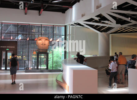 Paris, Frankreich. 19. Juli 2018. Der Eingangsbereich des Musée du quai Branly · Jacques Chirac. Quelle: Sabine Glaubitz/dpa/Alamy leben Nachrichten Stockfoto