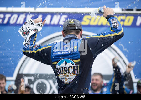 Loudon, New Hampshire, USA. 22. Juli, 2018. Kevin Harvick (4) gewinnt das Foxwoods Resort Casino 301 an New Hampshire Motor Speedway in Loudon, New Hampshire. Credit: Stephen A. Arce/ASP/ZUMA Draht/Alamy leben Nachrichten Stockfoto