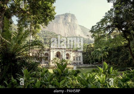 Rio de Janeiro, Brasilien - 16. Dezember 2017: Bildende Kunst Schule des Parque Enrique Lage in Rio de Janeiro, Brasilien Stockfoto