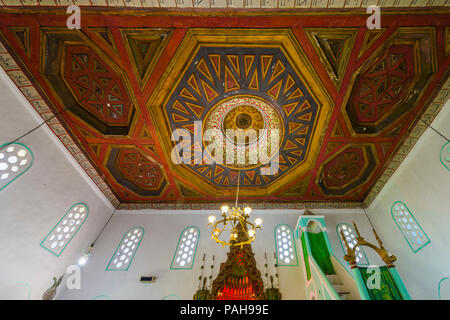 King's Moschee, Gebet Hall, aus Holz geschnitzte Decke, Berat, Albanien Stockfoto