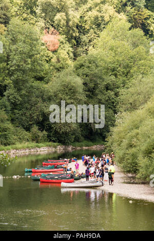 Kanufahrer auf dem Fluss Wye an Symonds Yat, Herefordshire, England, Großbritannien Stockfoto