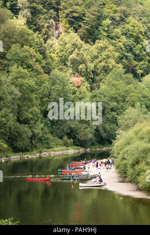 Kanufahrer auf dem Fluss Wye an Symonds Yat, Herefordshire, England, Großbritannien Stockfoto