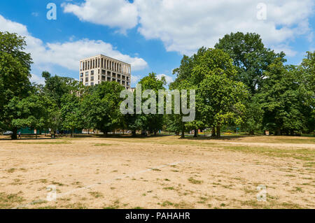 Trockene trockene Bedingungen in Clissold Park, Stoke Newington, London UK, während der Juli 2018 Hitzewelle Stockfoto