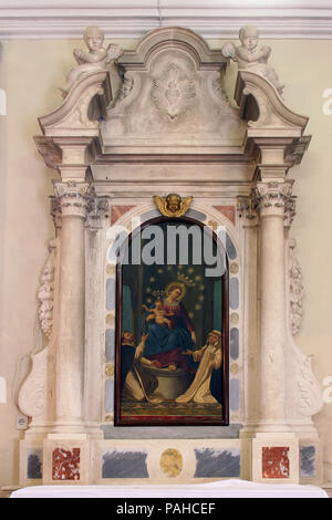 Die Gottesmutter von Pompeji Altar in der Kapelle Unserer Lieben Frau von Gesundheit in Vela Luka insel Korcula, Kroatien Stockfoto