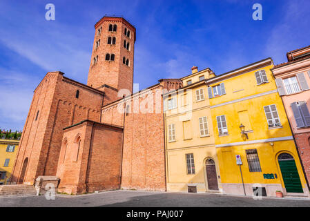 Piacenza, Italien. Basilika des Hl. Antonius berühmt für Pilgerweg in der Emilia-Romagna. Stockfoto