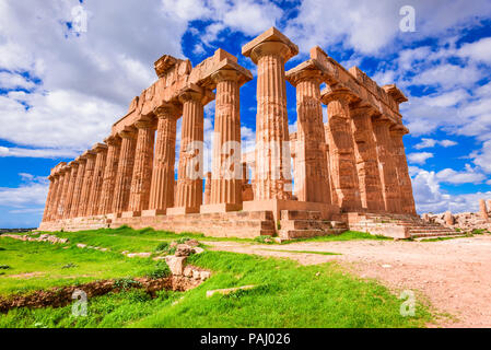 Selinunte, Sizilien. Tempel der Hera, Antike Griechische Ruinen in Italien, dorischen Architektur. Stockfoto