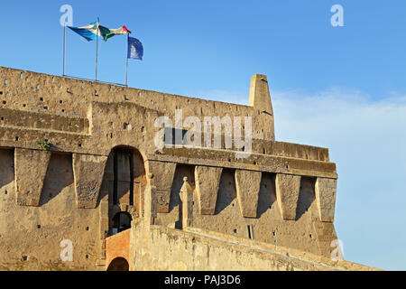 Festung in Porto Santo Stefano Stockfoto