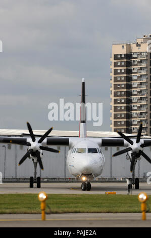 Propeller von CityJet Fokker F-50 Rollens Stockfoto