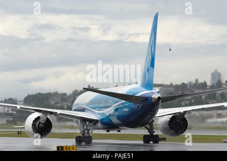 Die erste Boeing 787-8 Dreamliner Prototyp Rollens Stockfoto