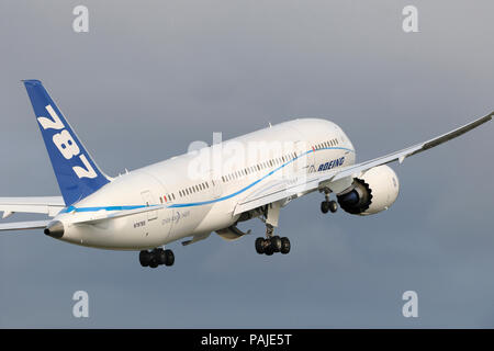 Boeing 787-8 Dreamliner Prototyp starten Stockfoto