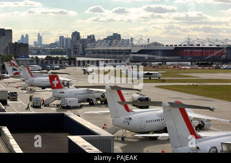 CityJet Fokker F-50 Rollen in London City Stockfoto