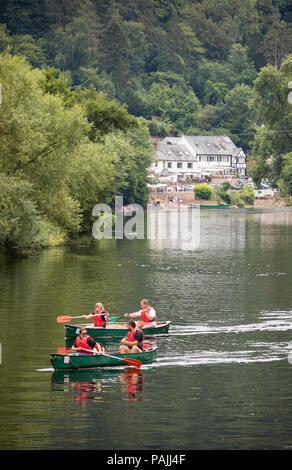 Kanufahrer auf dem Fluss Wye an Symonds Yat, Herefordshire, England, Großbritannien Stockfoto