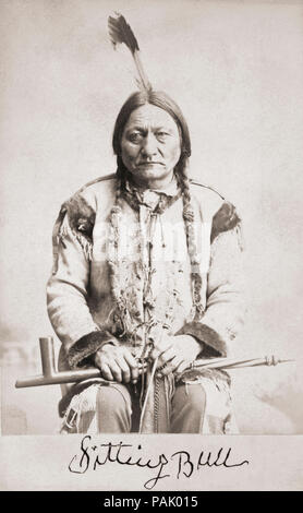 Sitting Bull geboren ca. 1831-1890. Hunkpapa Lakota Sioux heiliger Mann. Nach einem Portrait auf das 19. Jahrhundert Kabinett Karte. Faksimile der seine Unterschrift unter Portrait. Stockfoto